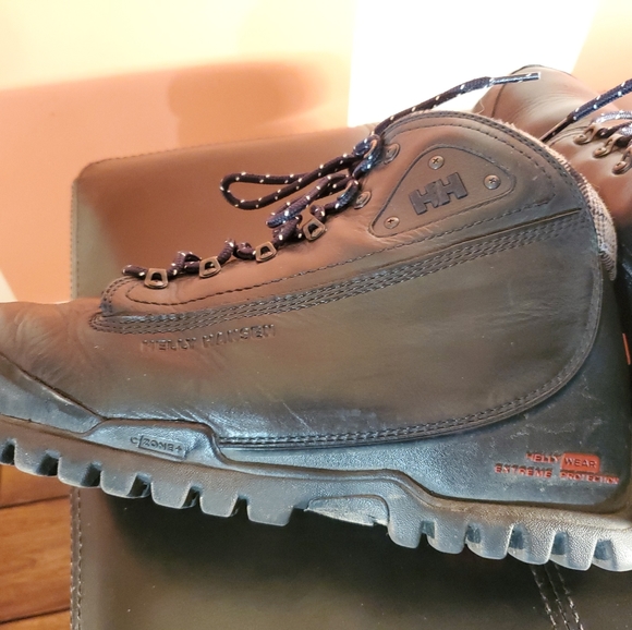 Helly Hansen Men's leather boots - Picture 7 of 9